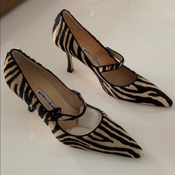 Manolo Blahnik Campari Pumps - Picture 5 of 5